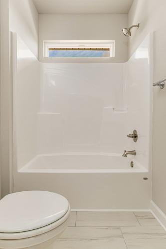 3-web-or-mls-9556-Permenter-Road-2